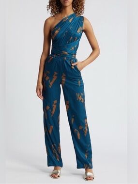 DIARRABLU MULTIWAY JUMPSUIT - GEMSTONE - Medium - Like New + Ties 19 ways